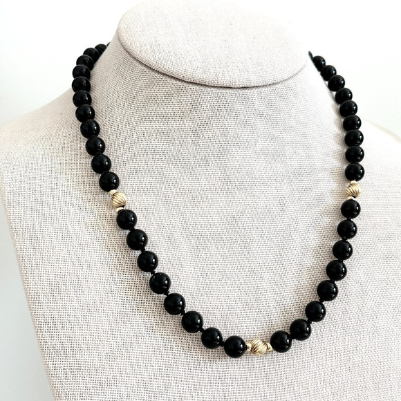Vintage 14K Yellow Gold Bead Ball & Black Onyx Hand Knotted Beaded Necklace 18" - Picture 2 of 8